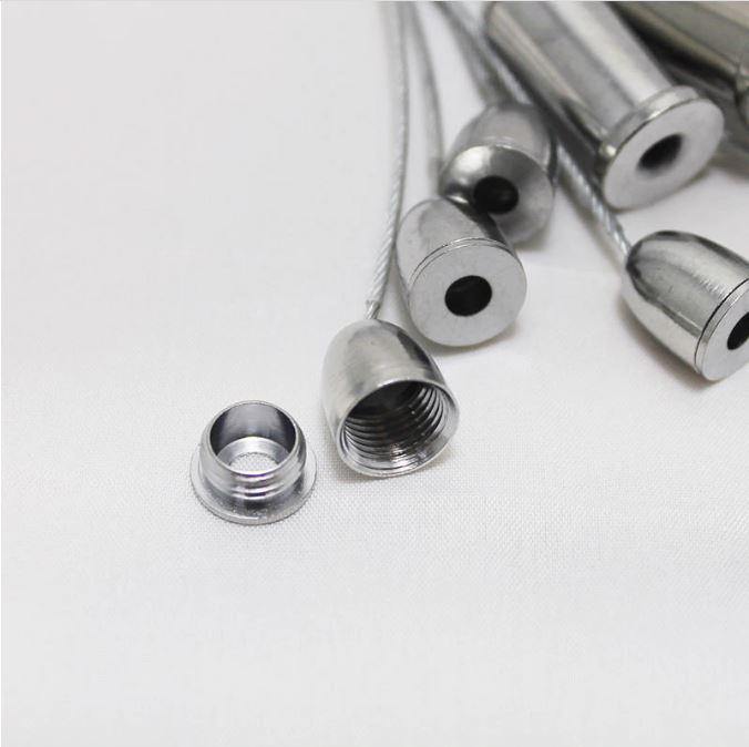 Detailfoto ophangset zilver voor akoestisch paneel