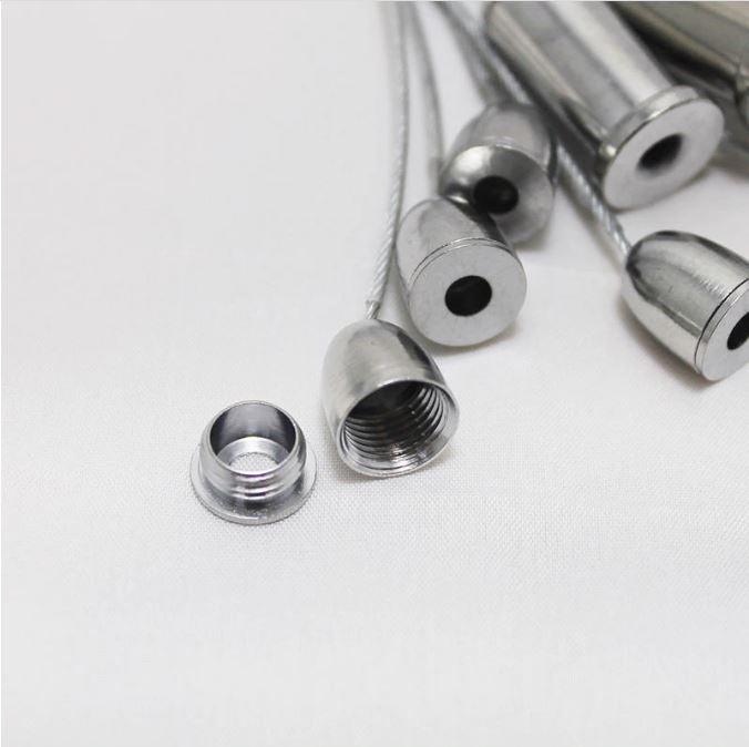 Detailfoto ophangset zilver voor akoestisch paneel
