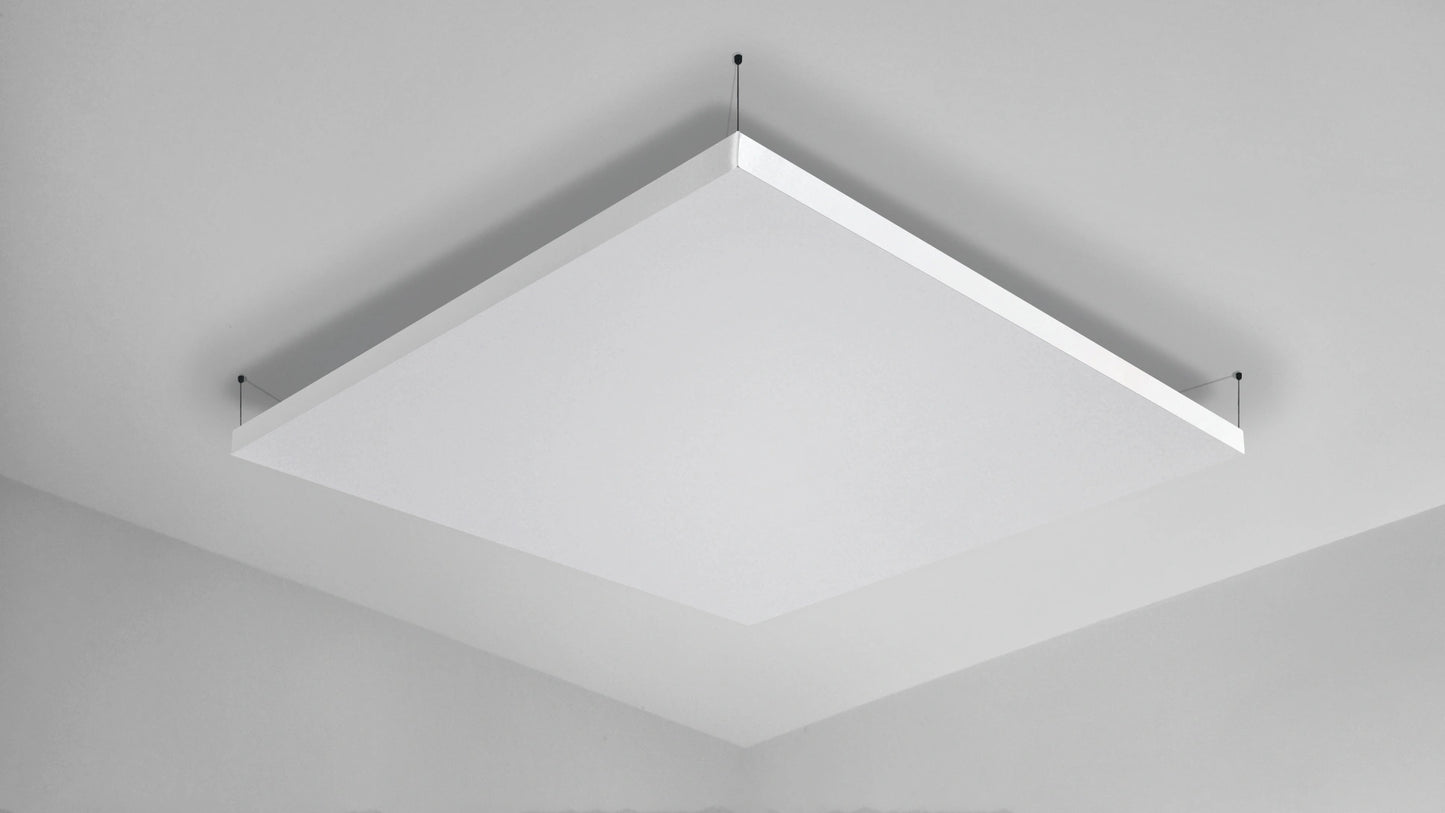 Wit akoestisch plafondpaneel met zwart ophangsysteem